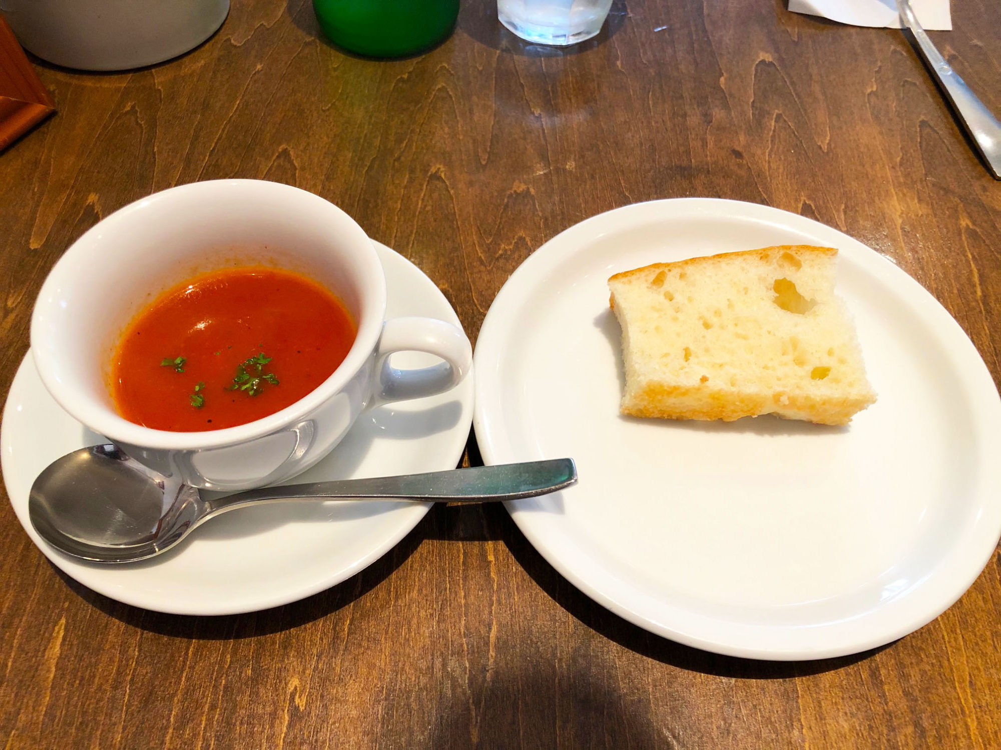 浦和西口・グッディーズカフェのスープとフォカッチャ