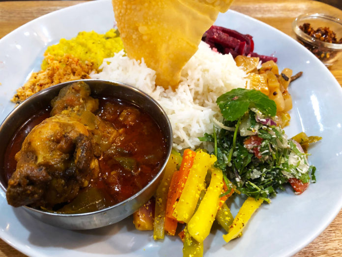 【Cafe & Bar胡蝶】その8:数カ月ぶりに胡蝶のママさんが作るスリランカカレーを味わえて昇天