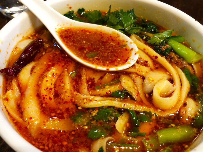 【刀削麺酒家・浦和店】激辛!極地獄麻辣刀削麺という名前が凄いやつ