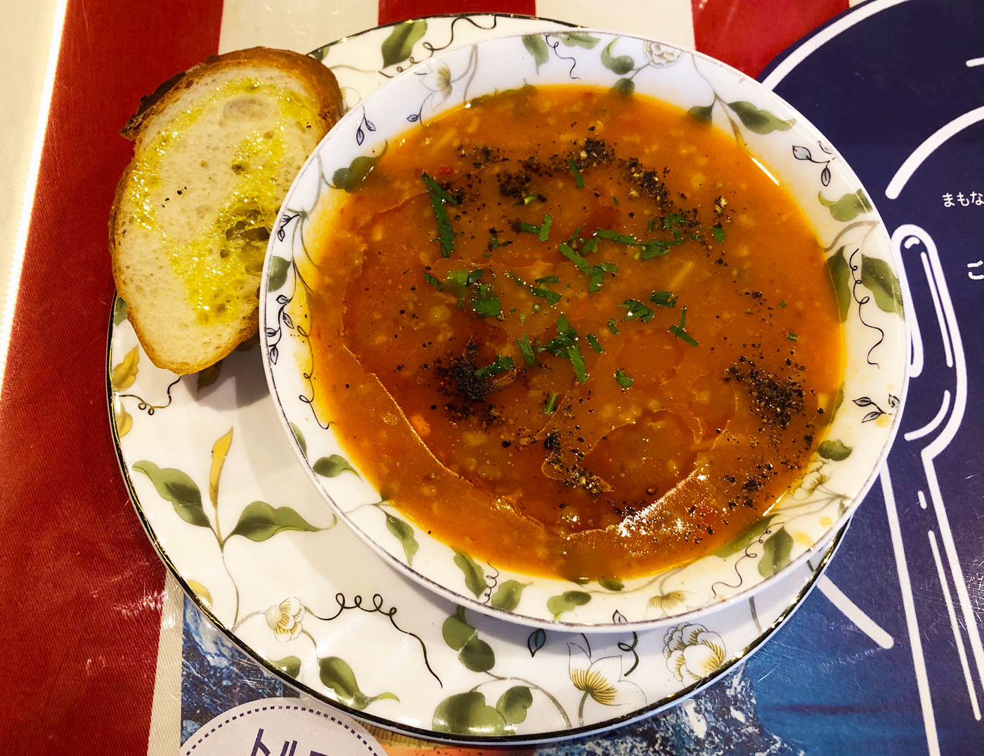 浦和のトルコ料理アセナ・ランチのスープ