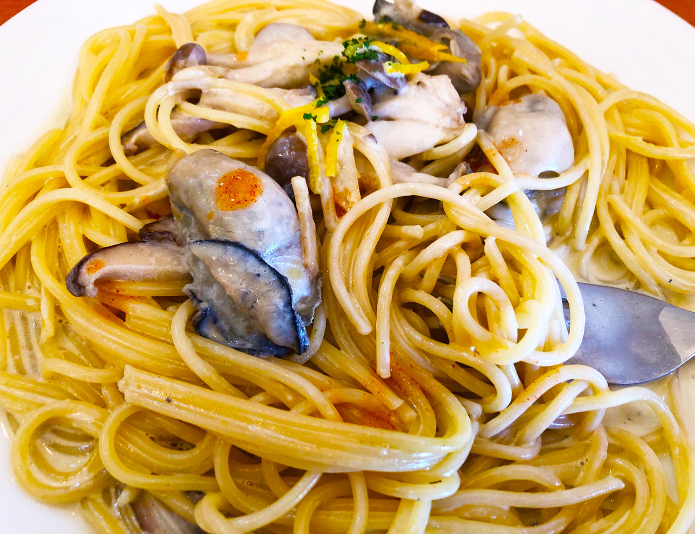 スパゲティピノ・牡蠣の生クリームスパゲティ