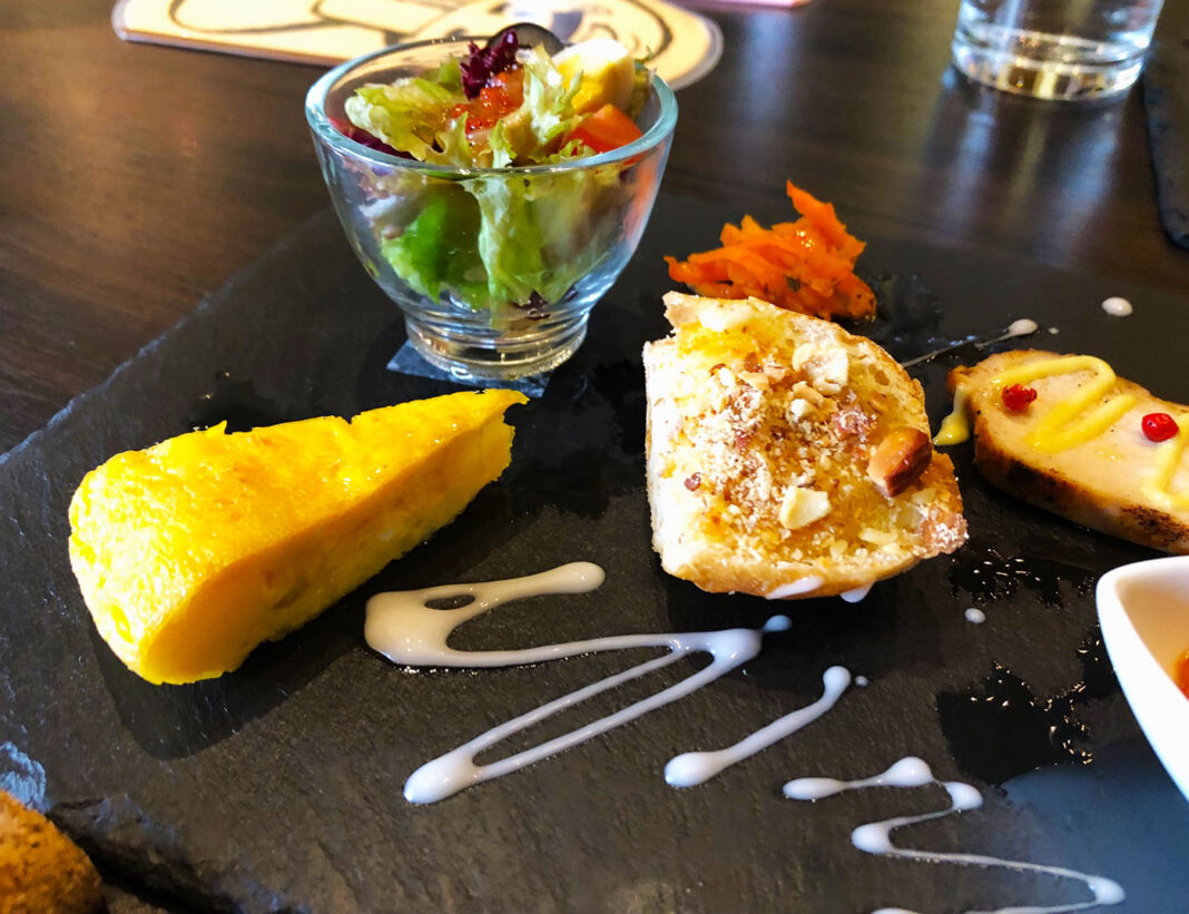 シェフ・デ・ブッチョ前菜の盛り合わせ